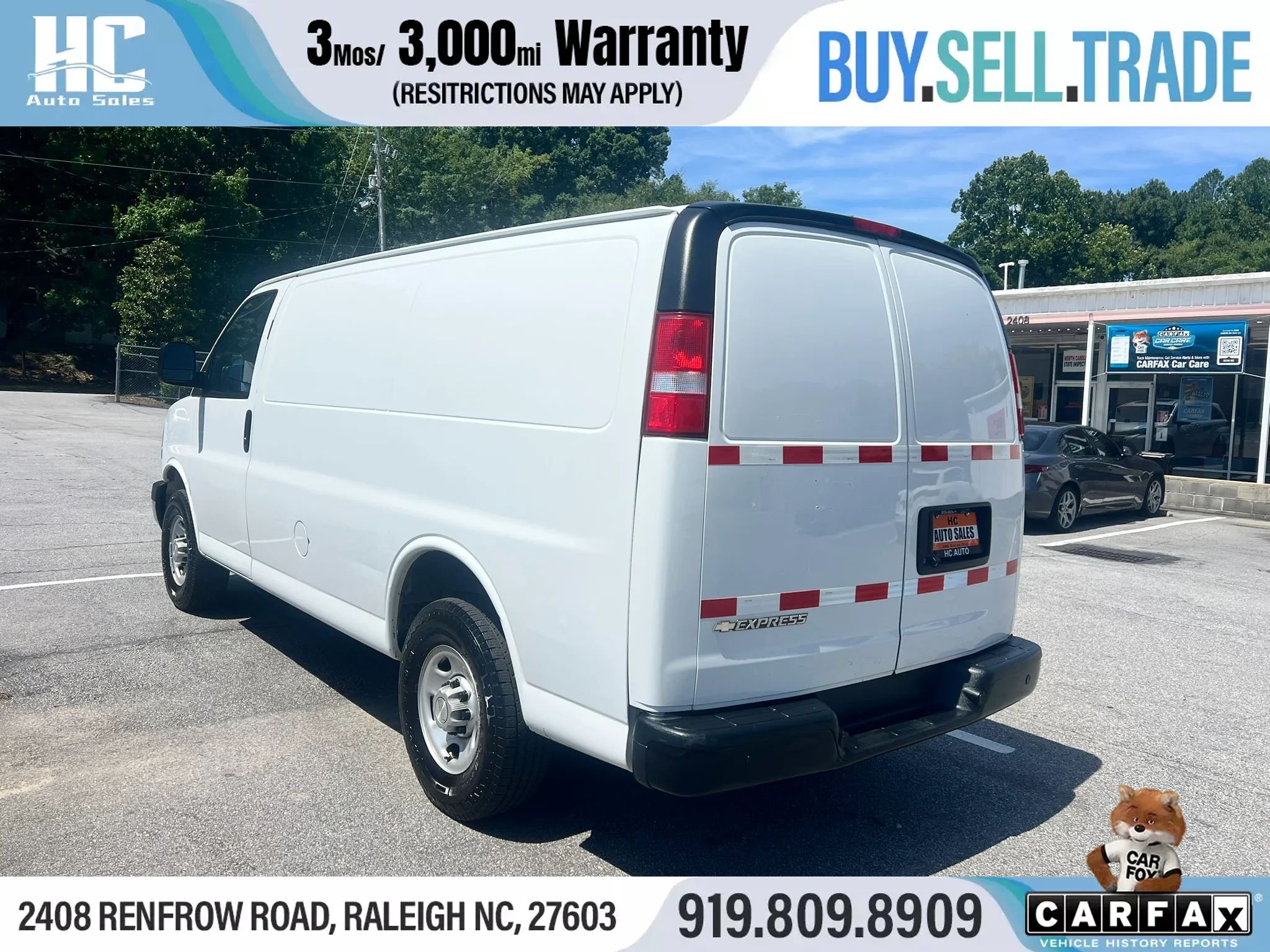 Used 2021 Chevrolet Express 2500 RWD image 3