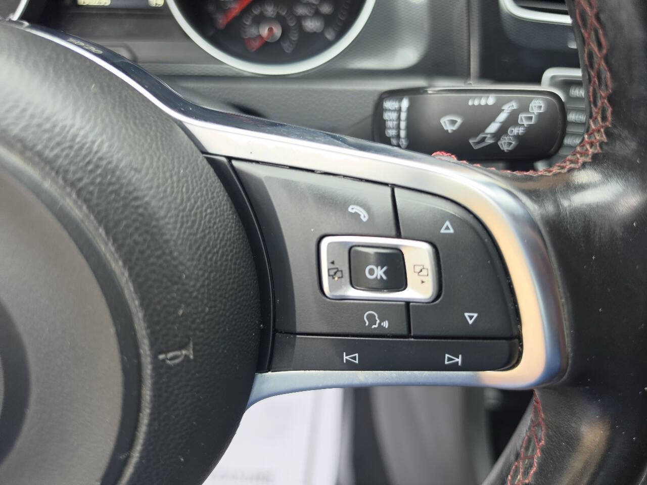 Used 2016 Volkswagen GTI S FWD image 37