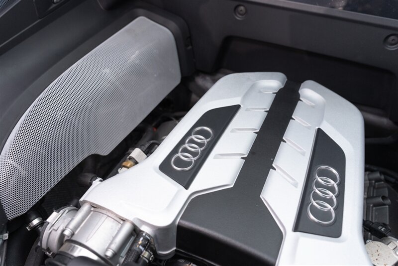 Used 2011 Audi R8 V8 AWD/4WD image 69