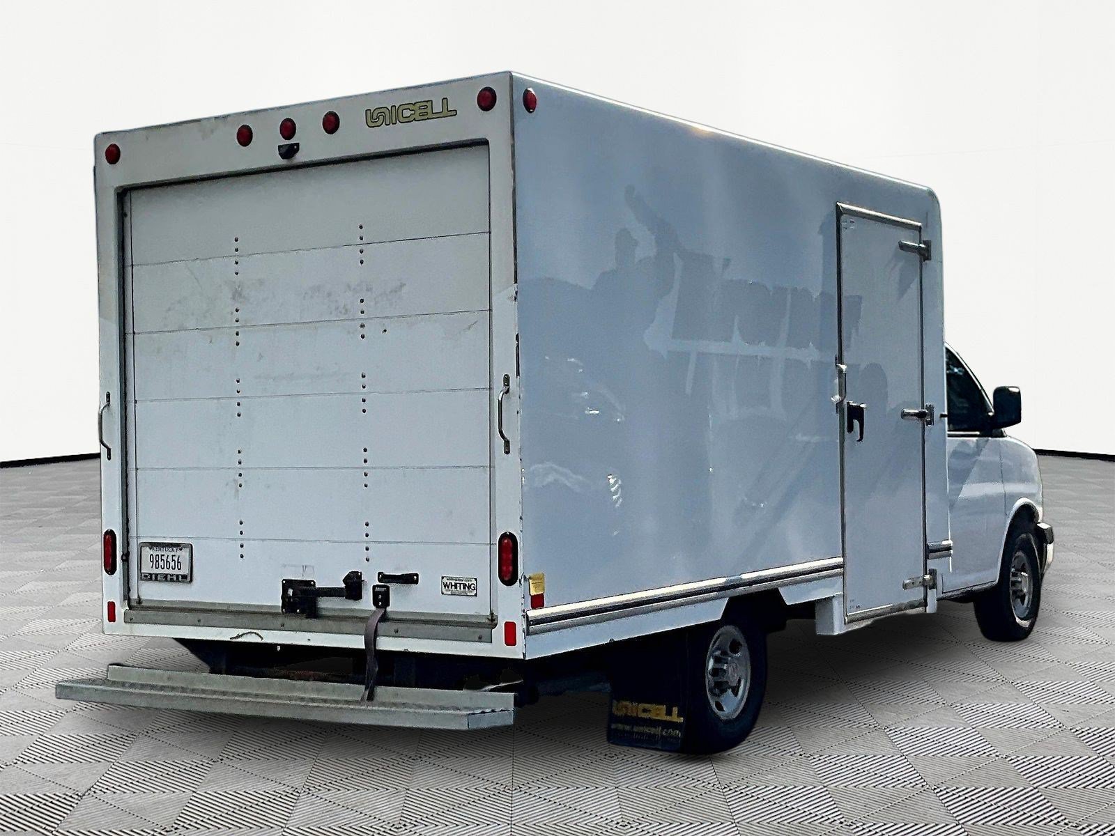 Used 2020 Chevrolet Express 3500 w/ Power Convenience Package RWD image 6