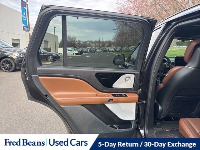 Used 2024 Lincoln Aviator Reserve w/ Equipment Group 201A image 12