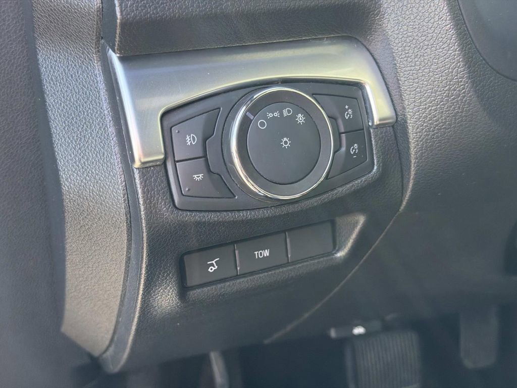 Used 2018 Ford Explorer Sport w/ Equipment Group 401A AWD/4WD image 26
