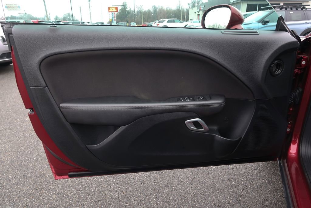 Used 2018 Dodge Challenger R/T image 21