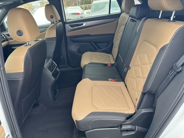 Used 2024 Volkswagen Atlas Cross Sport SE image 24