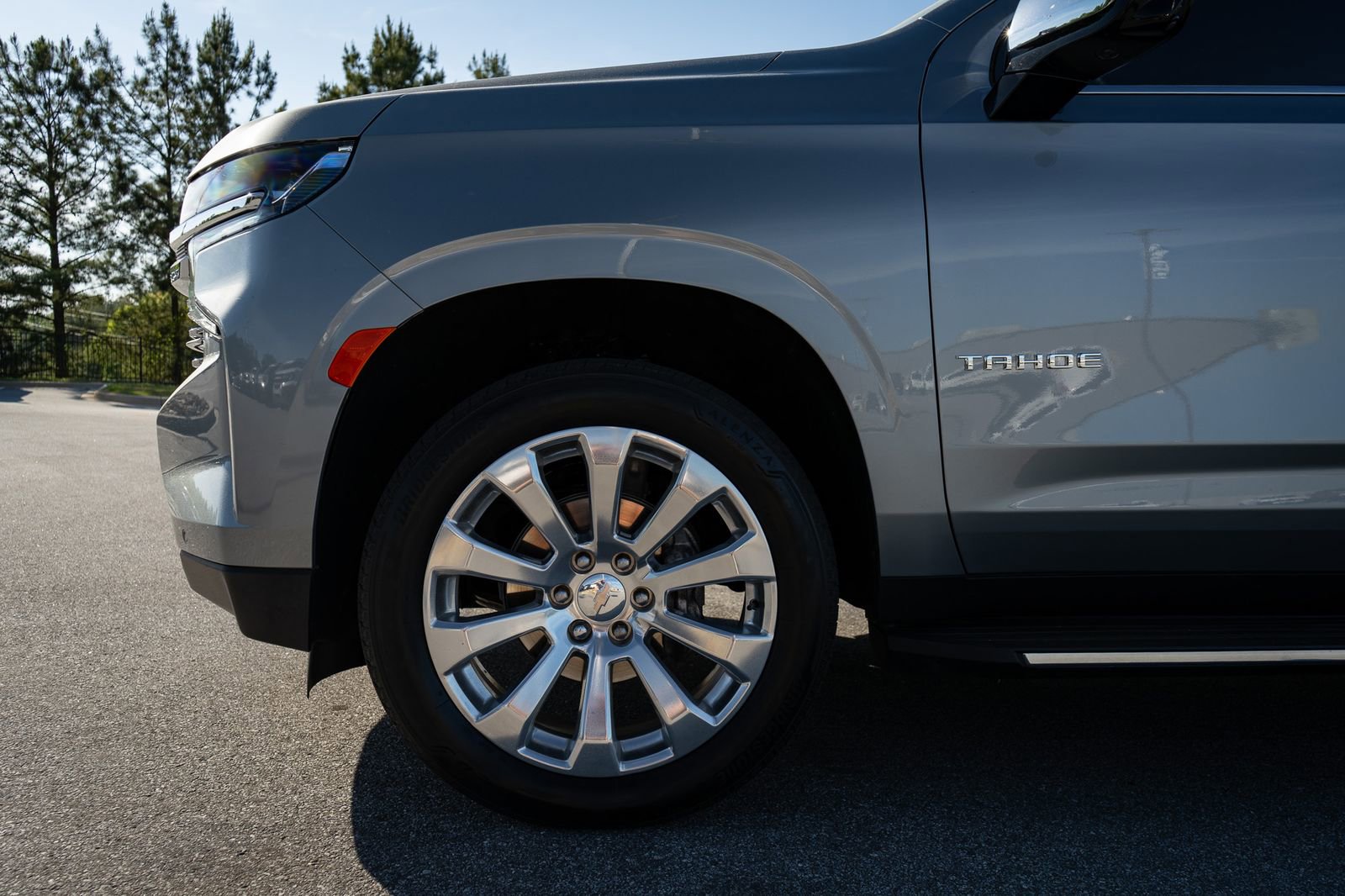 Used 2024 Chevrolet Tahoe Premier RWD image 4