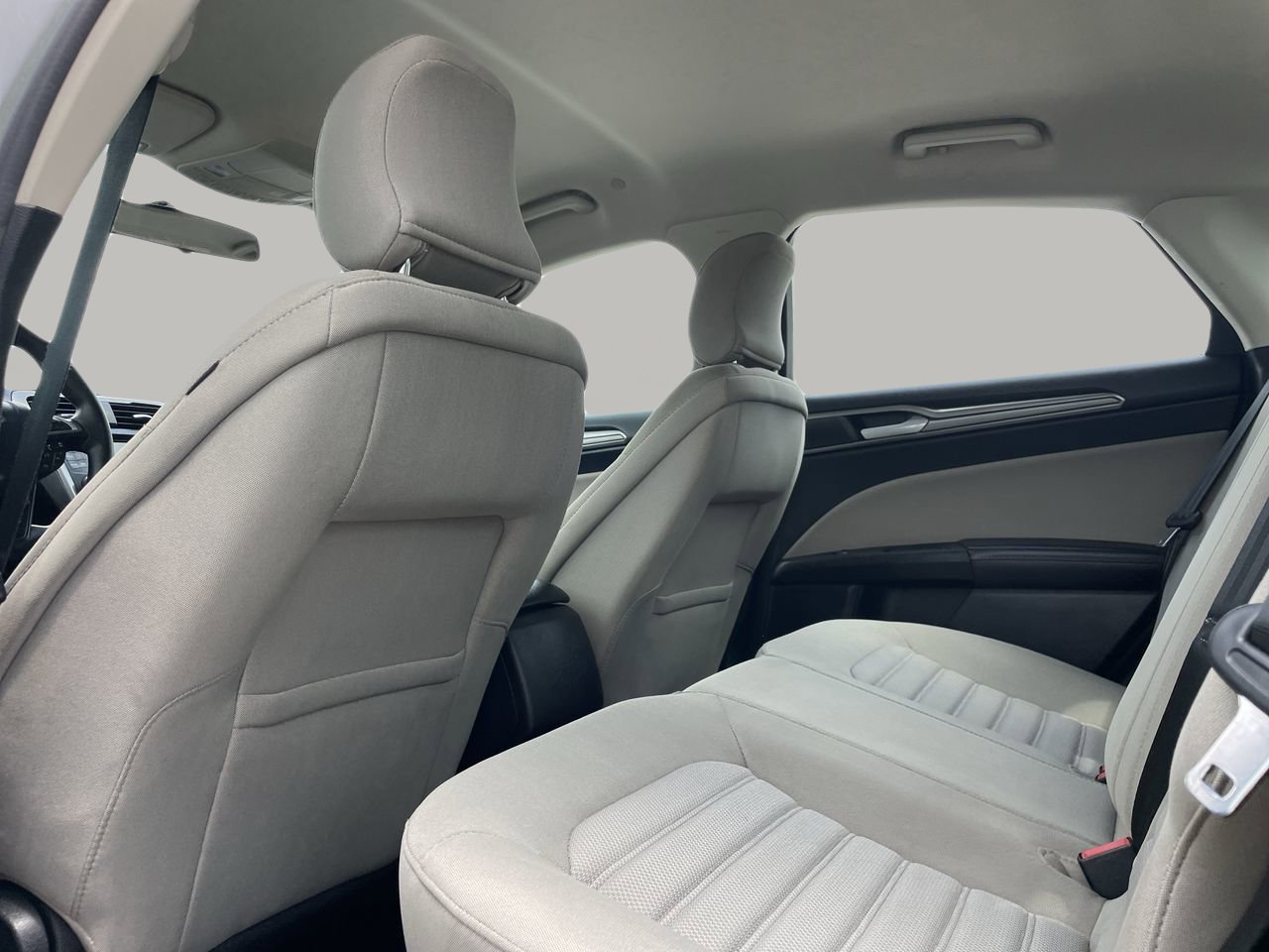 Used 2017 Ford Fusion S FWD image 16