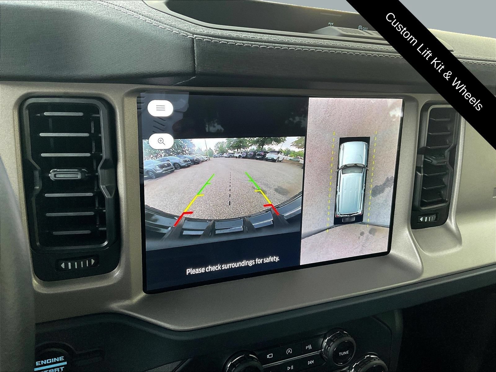 Used 2025 Ford Bronco Outer Banks AWD/4WD image 16