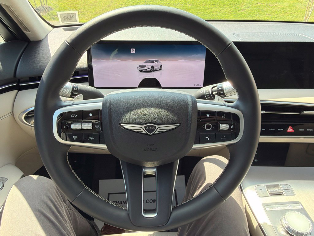 Used 2026 Genesis GV70 2.5T Advanced AWD/4WD image 5
