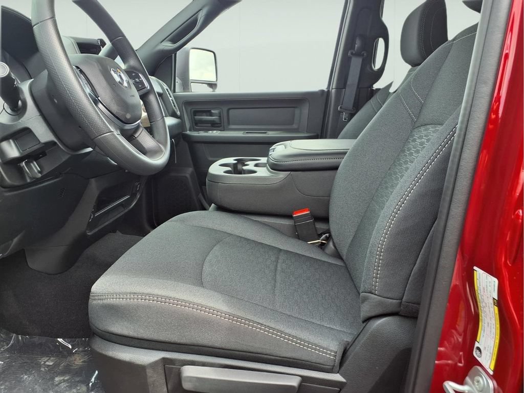 New 2026 RAM 3500 Tradesman AWD/4WD image 10