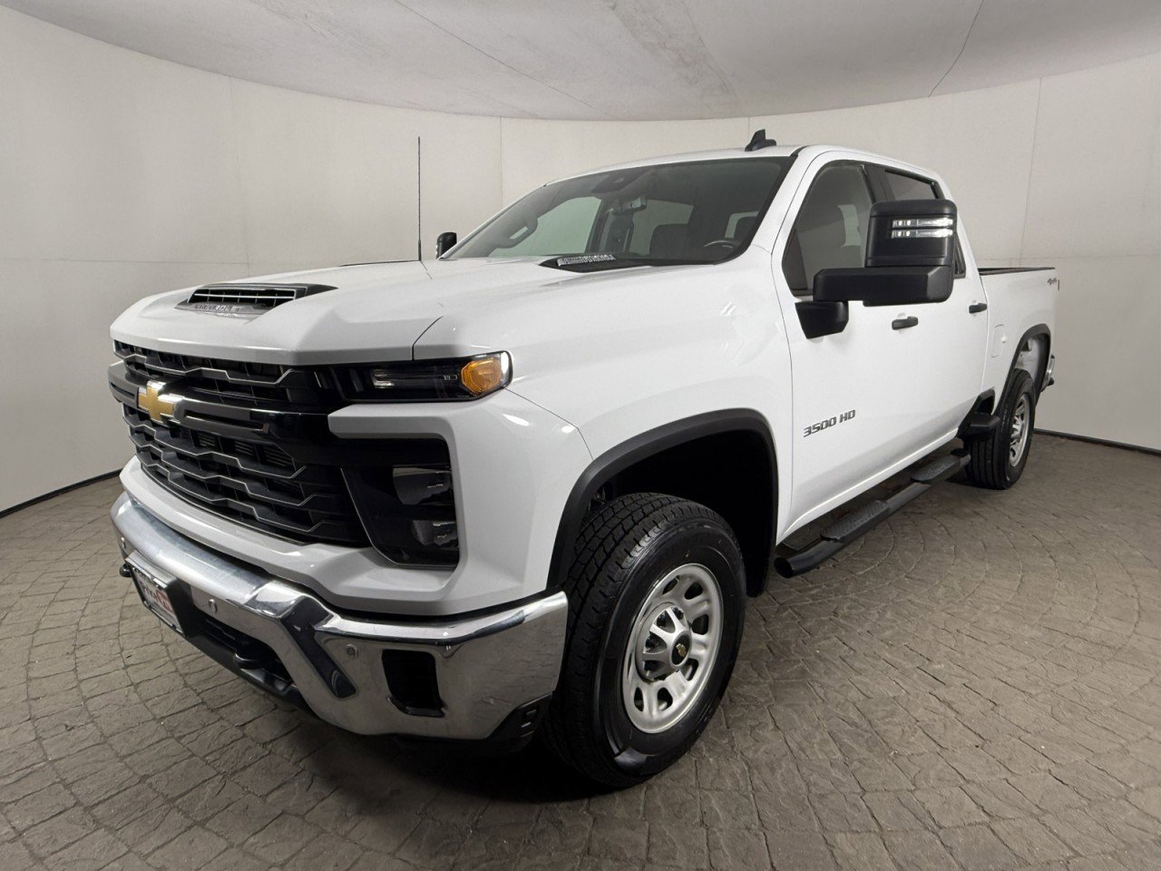 Used 2025 Chevrolet Silverado 3500 W/T w/ WT/CX Safety Package AWD/4WD image 3