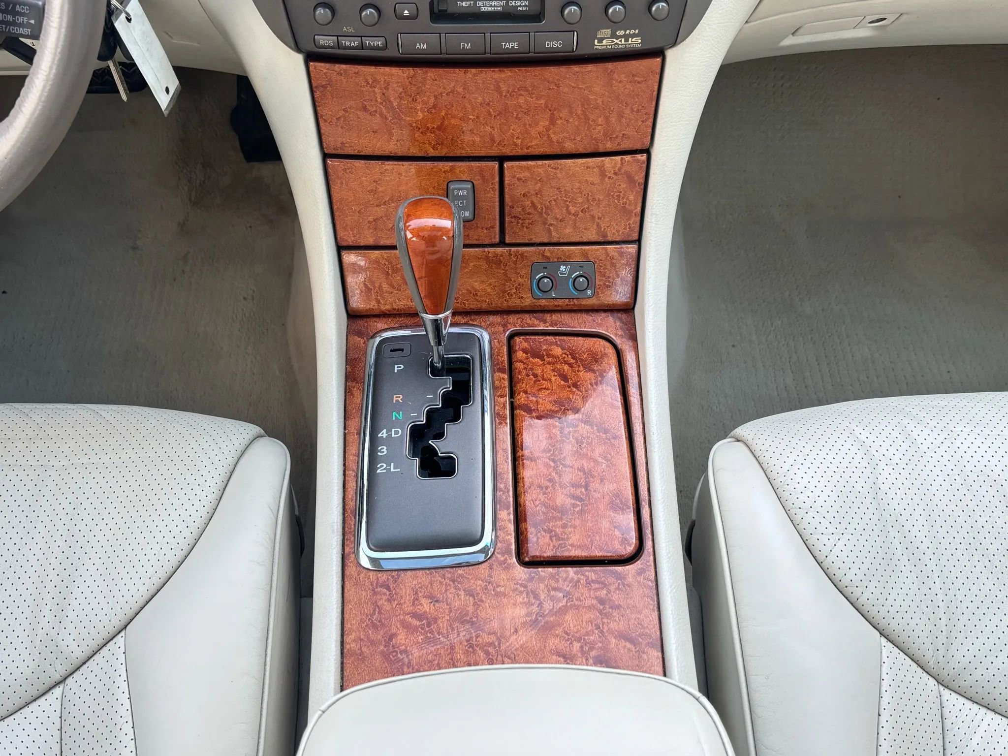 Used 2003 Lexus LS 430 RWD image 28