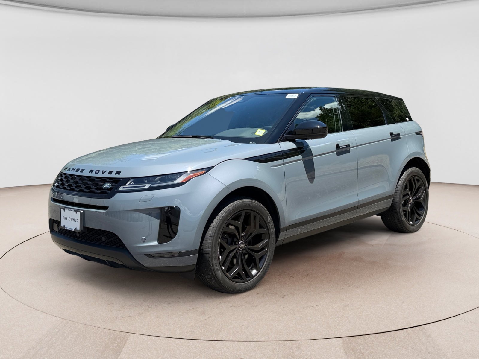 Used 2023 Land Rover Range Rover Evoque SE AWD/4WD image 1