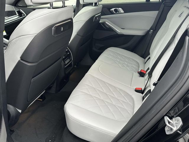 New 2026 BMW X6 xDrive40i image 8