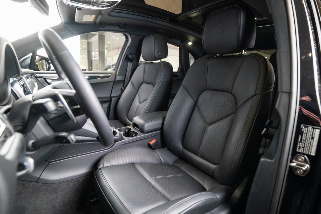 New 2026 Porsche Macan S AWD/4WD image 5