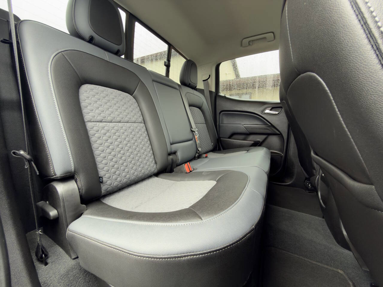 Used 2019 Chevrolet Colorado Z71 AWD/4WD image 12