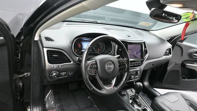 Used 2020 Jeep Cherokee Limited AWD/4WD image 29