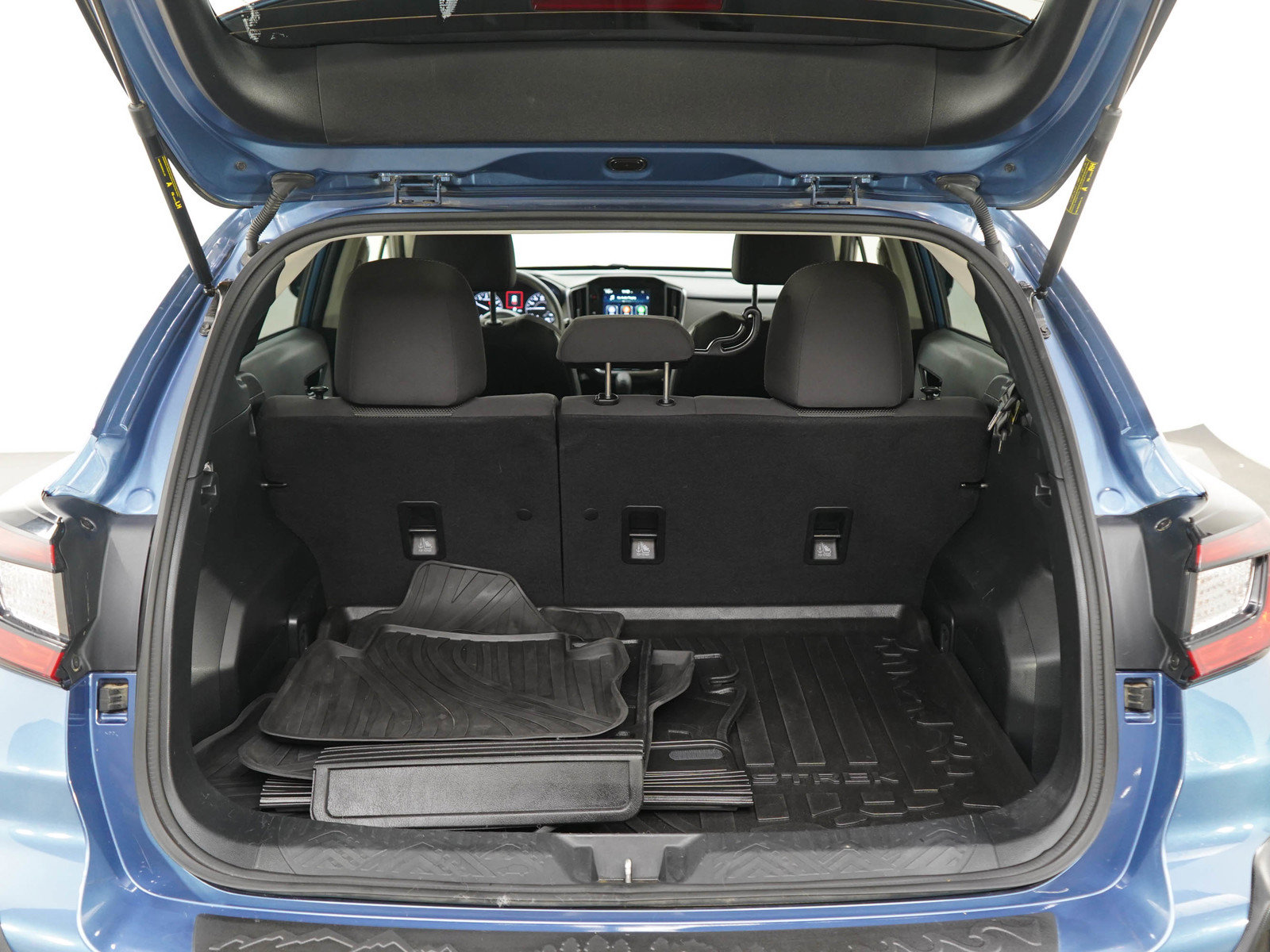 Used 2024 Subaru Crosstrek 2.0i Premium AWD/4WD image 16