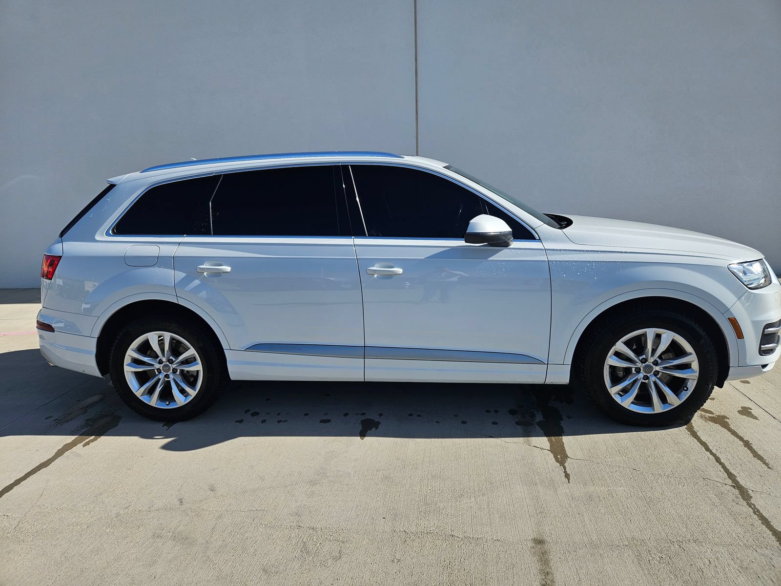 Used 2018 Audi Q7 3.0T Premium Plus AWD/4WD image 4
