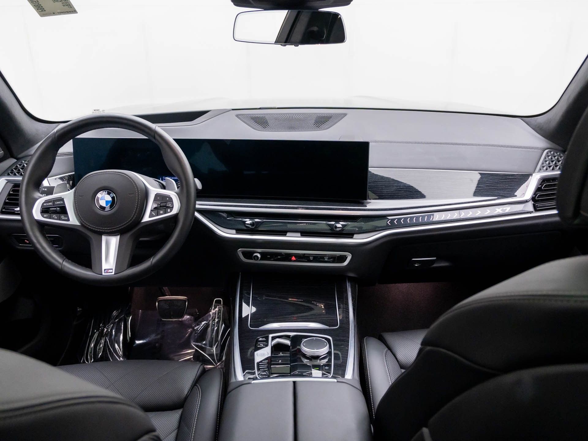 Certified 2026 BMW X7 xDrive40i w/ M Sport Package AWD/4WD image 10