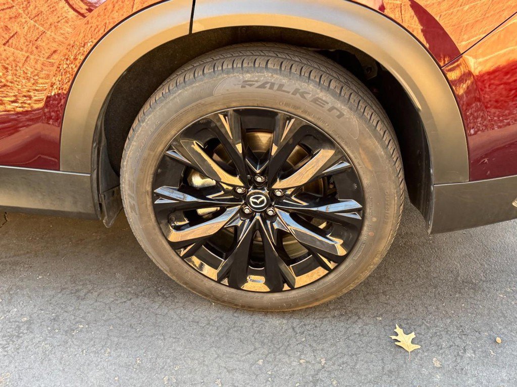 Used 2025 MAZDA CX-90 Plug-In Hybrid w/Premium Sport image 5