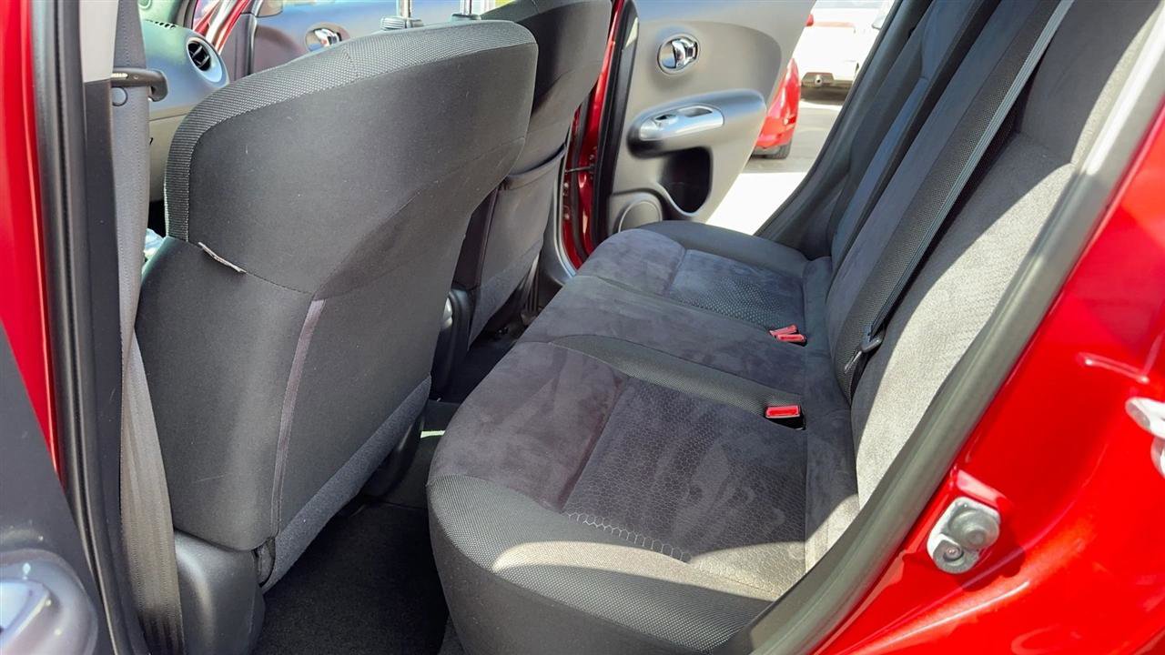 Used 2017 Nissan Juke SV image 29