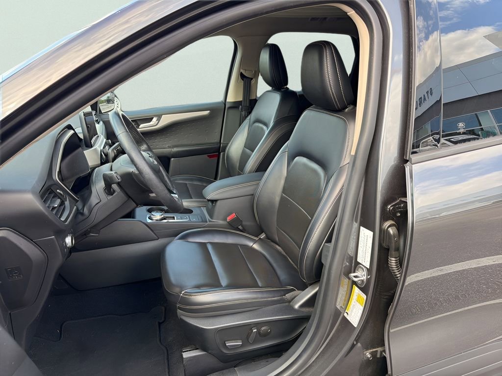 Used 2020 Ford Escape SE Sport FWD image 17