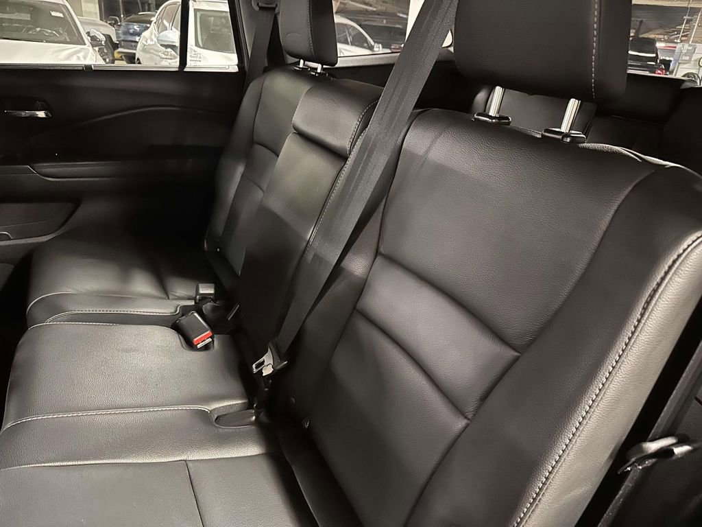 Used 2022 Honda Pilot Special Edition image 17