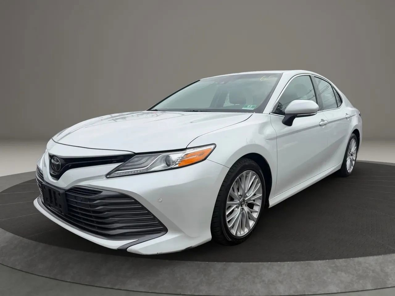 Used 2018 Toyota Camry XLE
