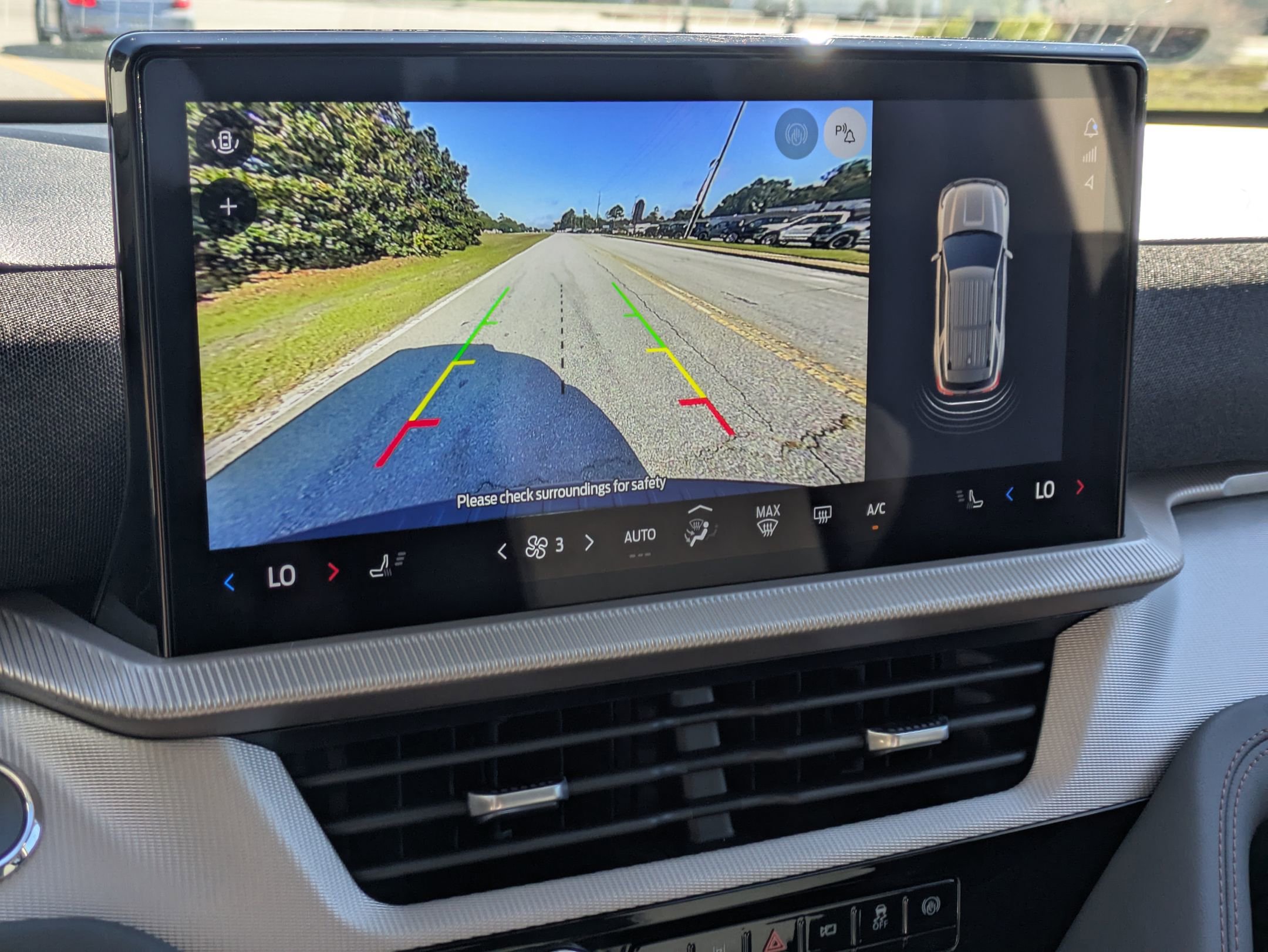 Certified 2025 Ford Explorer Active image 22