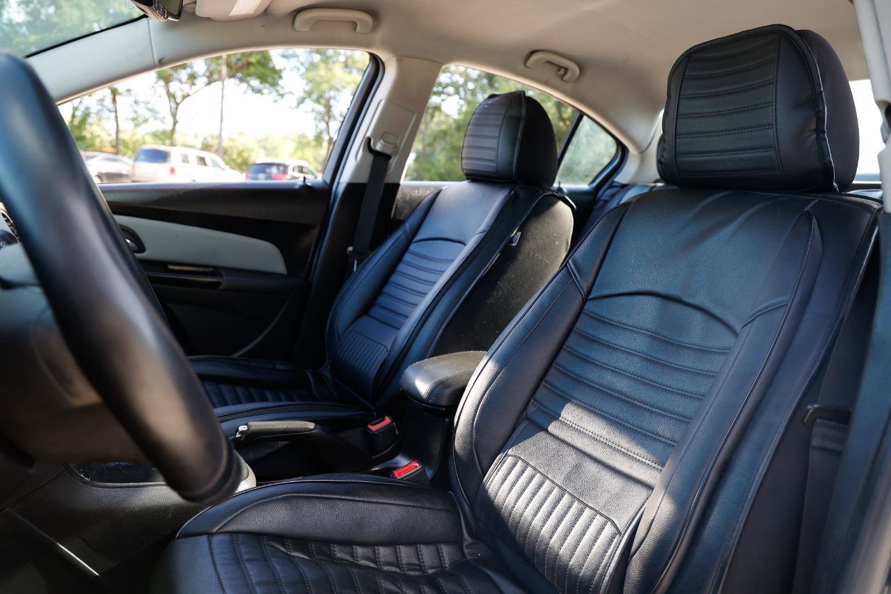 Used 2014 Chevrolet Cruze LS FWD image 6