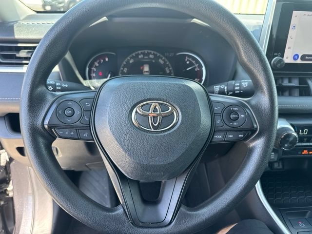 Used 2024 Toyota RAV4 XLE AWD/4WD image 19