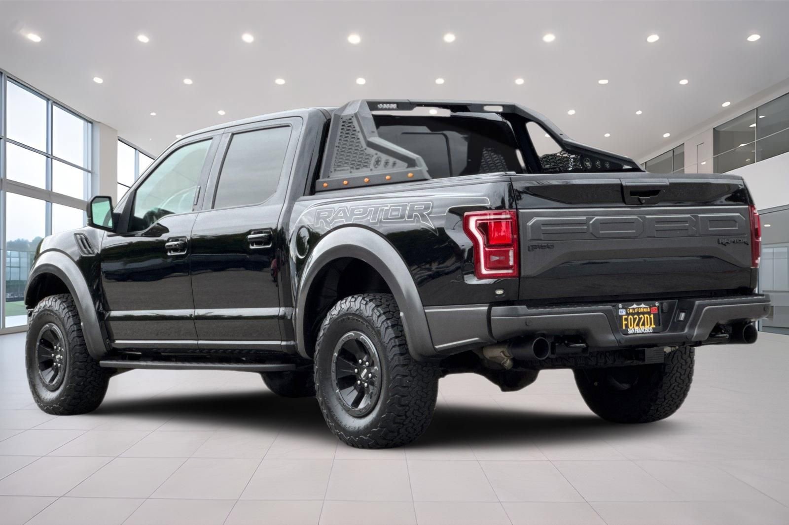 Used 2018 Ford F150 Raptor w/ Equipment Group 802A Luxury AWD/4WD image 6