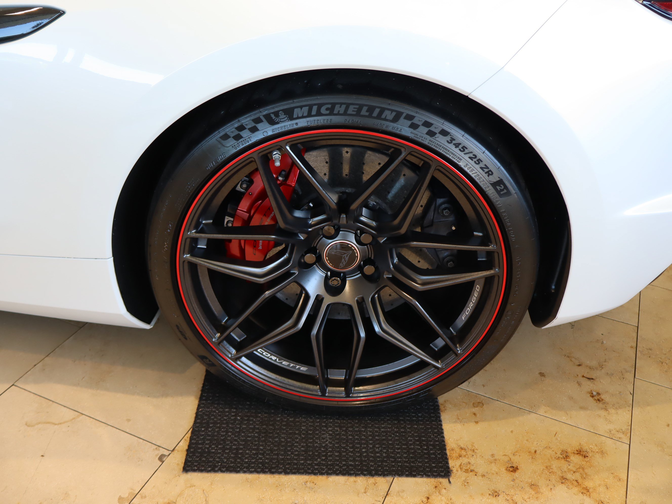Used 2023 Chevrolet Corvette Z06 w/ Z07 Performance Package RWD image 37