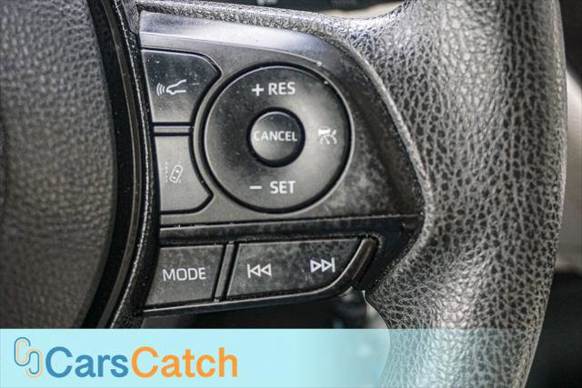 Used 2020 Toyota Corolla LE FWD image 29