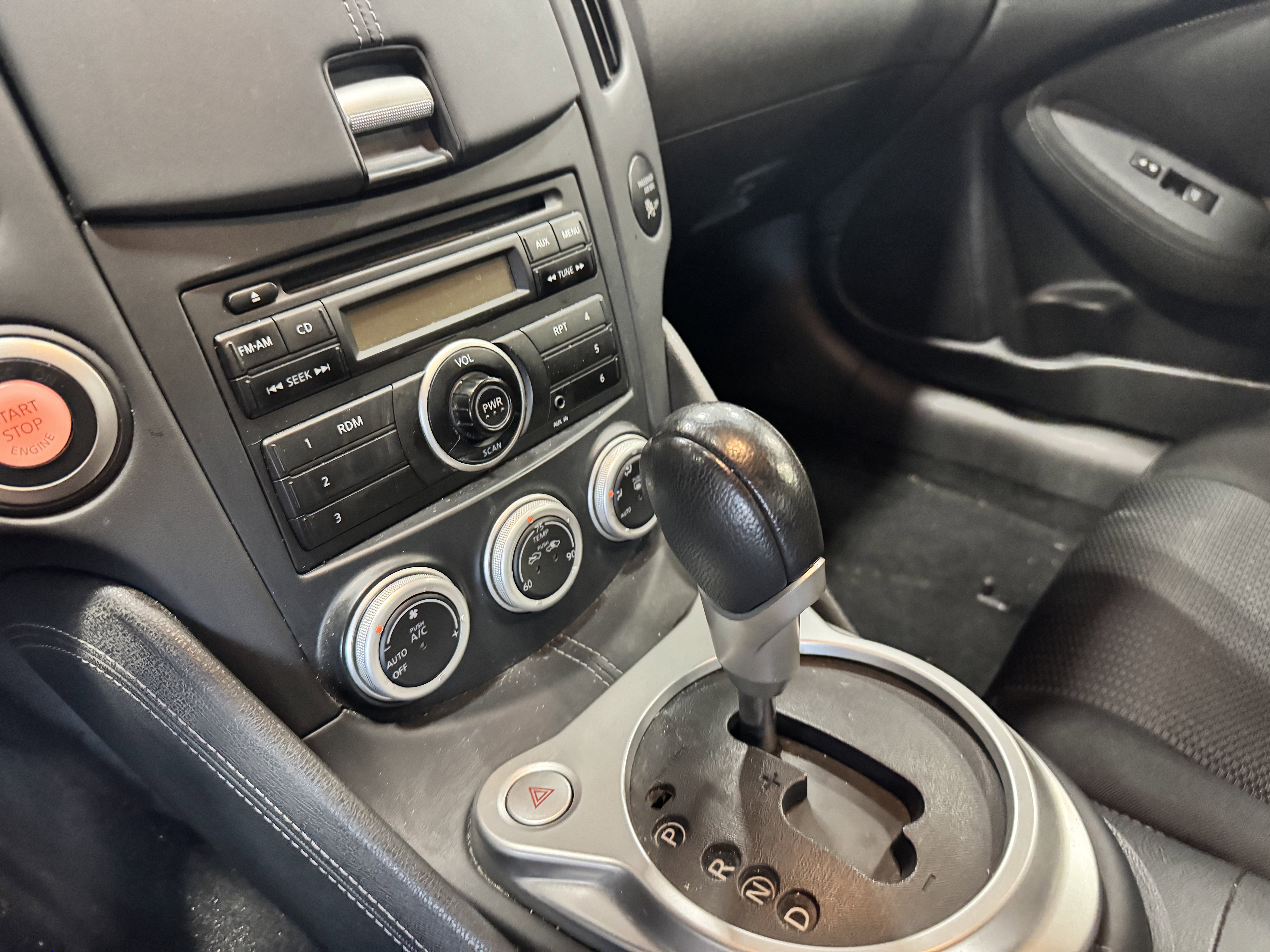 Used 2012 Nissan 370Z Coupe image 11