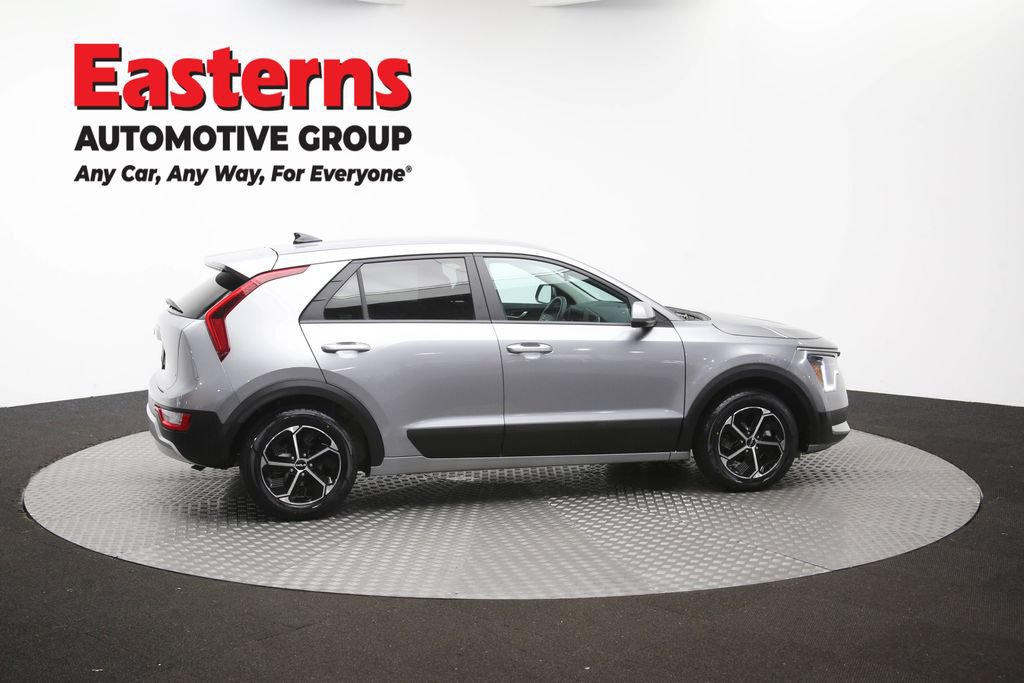 Used 2025 Kia Niro LX FWD image 42