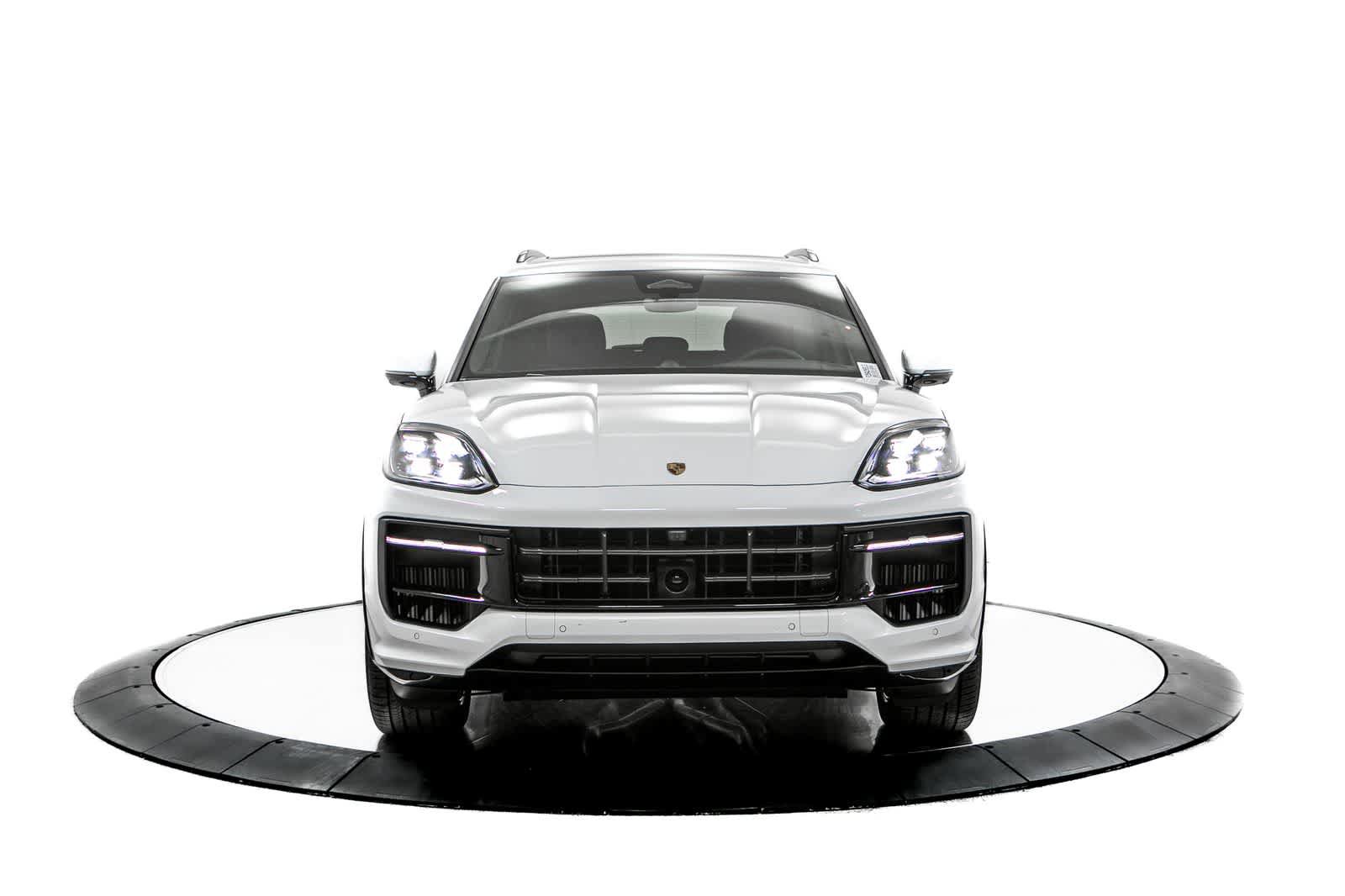 New 2026 Porsche Cayenne GTS AWD/4WD image 10