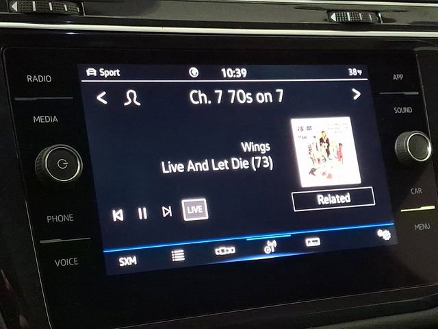 Used 2021 Volkswagen Tiguan SE R-Line image 3