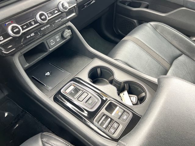 Used 2025 Honda Pilot EX-L image 28