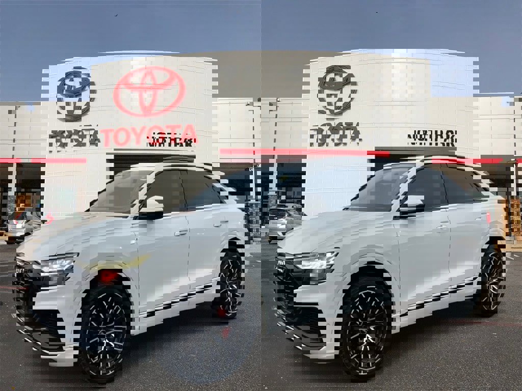 Used 2019 Audi Q8 Prestige w/ Luxury Package image 1