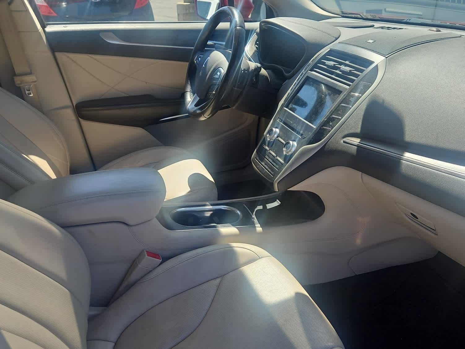Used 2019 Lincoln MKC Reserve w/ MKC Technology Package FWD image 13