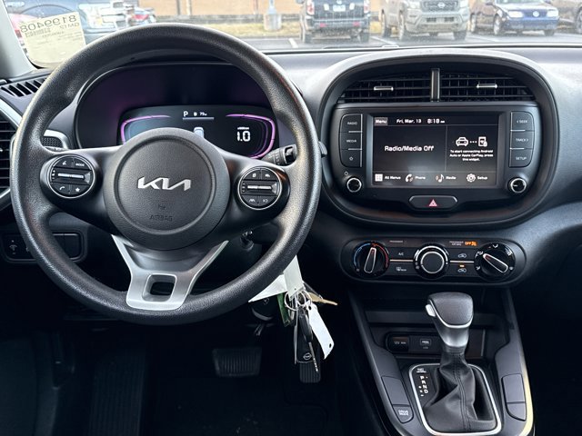 Used 2025 Kia Soul LX w/ LX Technology Package image 4
