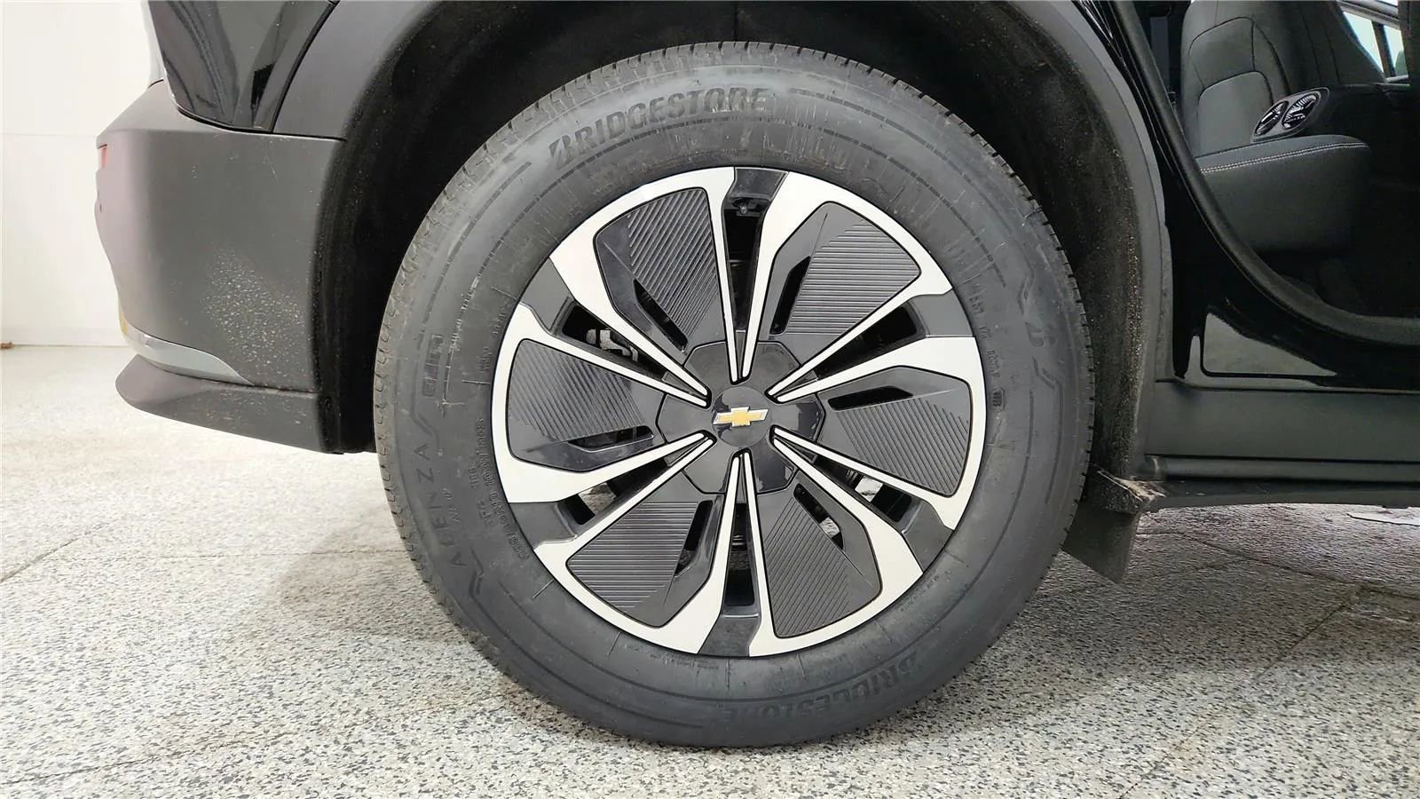 New 2026 Chevrolet Blazer EV LT image 13