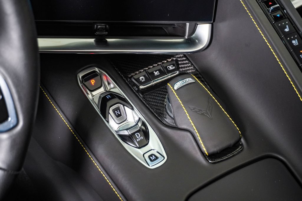 Used 2021 Chevrolet Corvette Stingray Premium Cpe w/ Z51 Performance Package RWD image 26