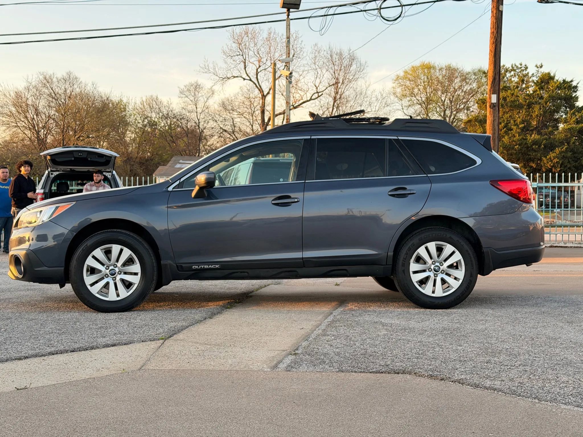 Used 2016 Subaru Outback 2.5i Premium image 6