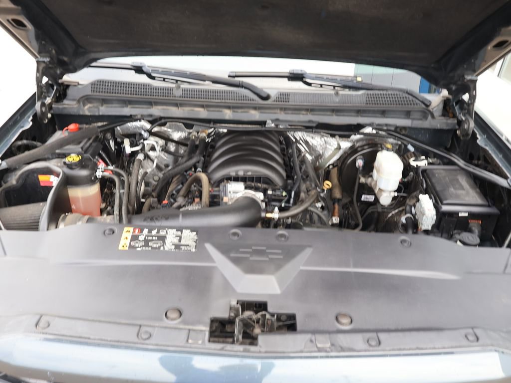 Used 2018 Chevrolet Silverado 1500 LT w/ All Star Edition image 40