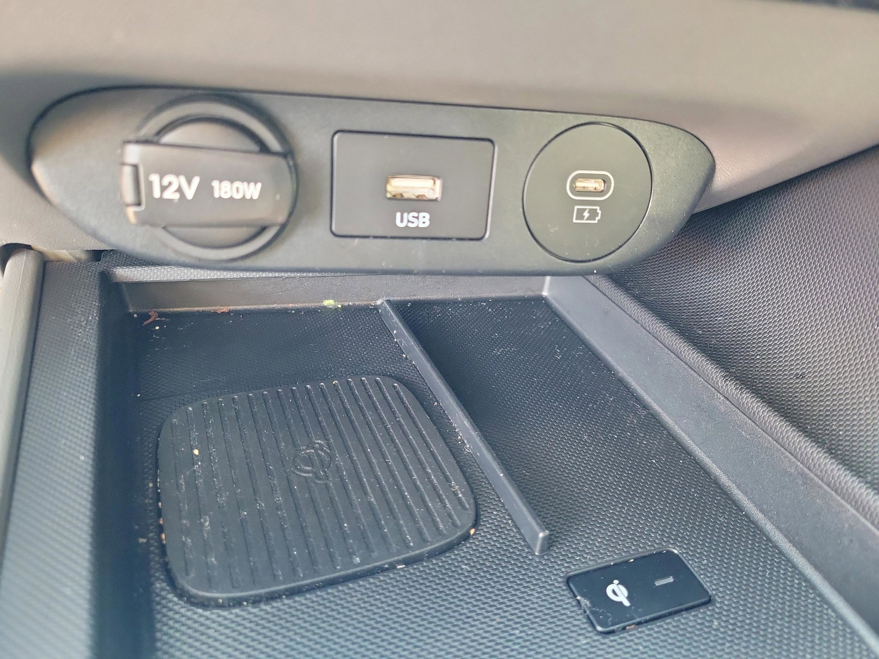 Used 2025 Hyundai Elantra Sport image 28