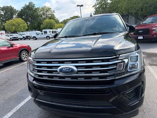 Used 2020 Ford Expedition XLT w/ Equipment Group 202A RWD image 2