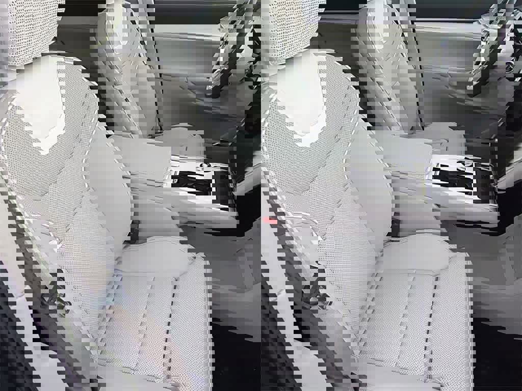 New 2025 Volvo EX90 Ultra w/ Protection Package Premier image 22