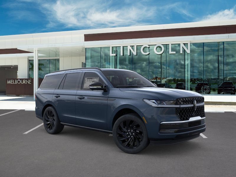 New 2026 Lincoln Navigator Reserve w/ Jet Appearance Package AWD/4WD image 7